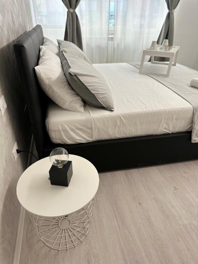 Casa Incentro Apartment Пескара Екстериор снимка