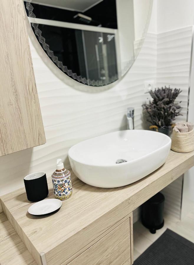 Casa Incentro Apartment Пескара Екстериор снимка