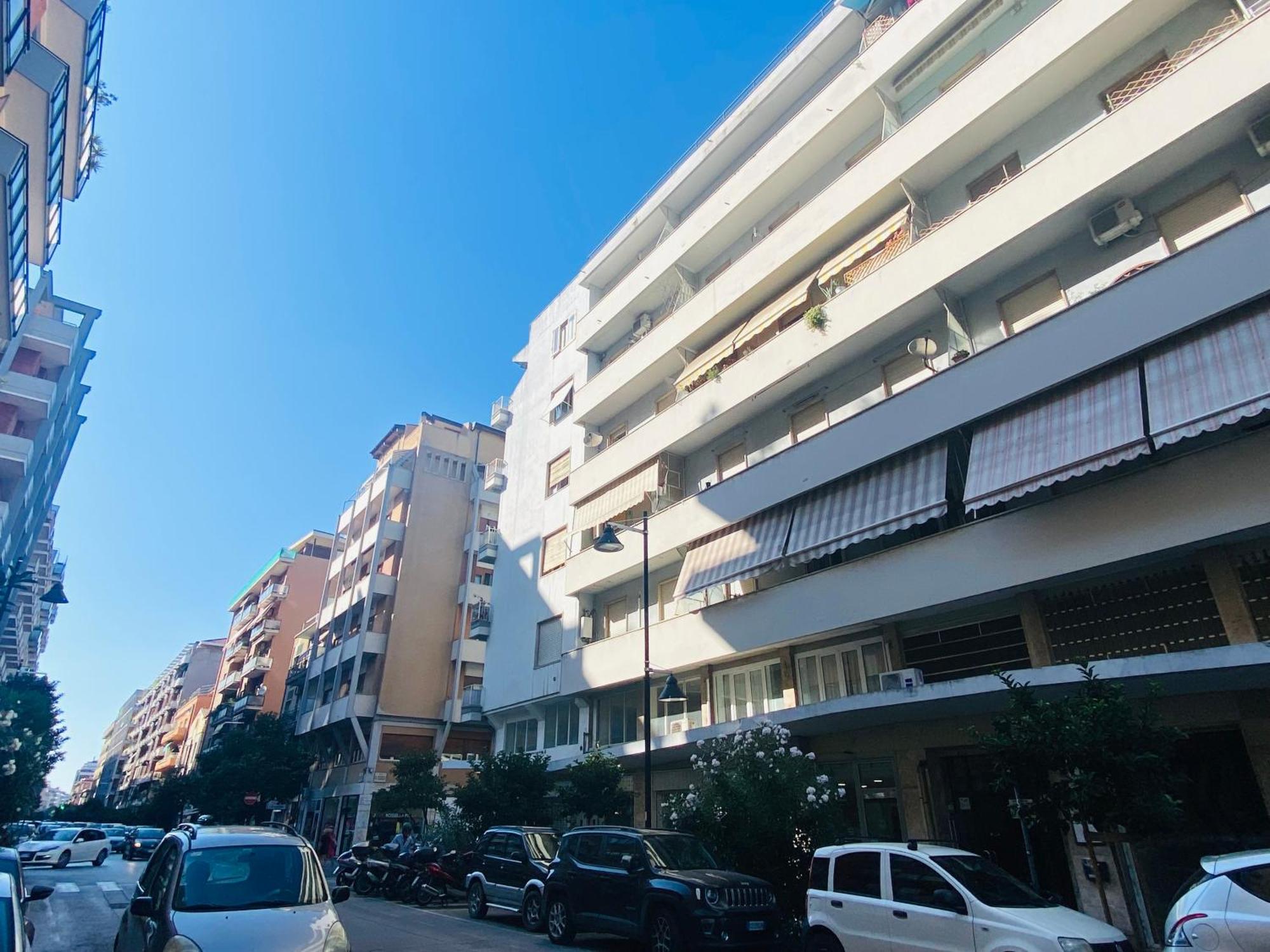 Casa Incentro Apartment Пескара Екстериор снимка